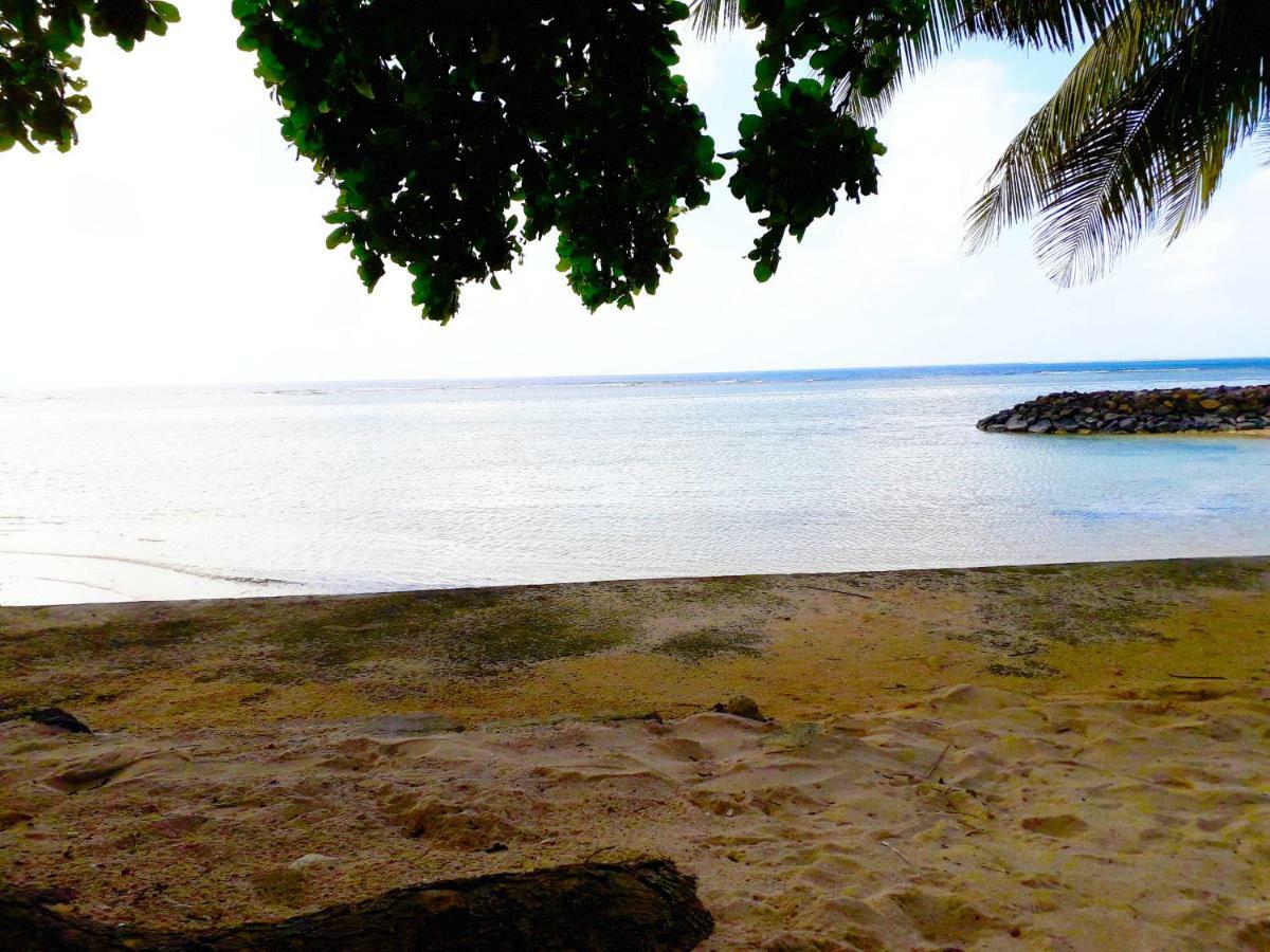 Vacation Beach Fales Hotel Manase Bagian luar foto